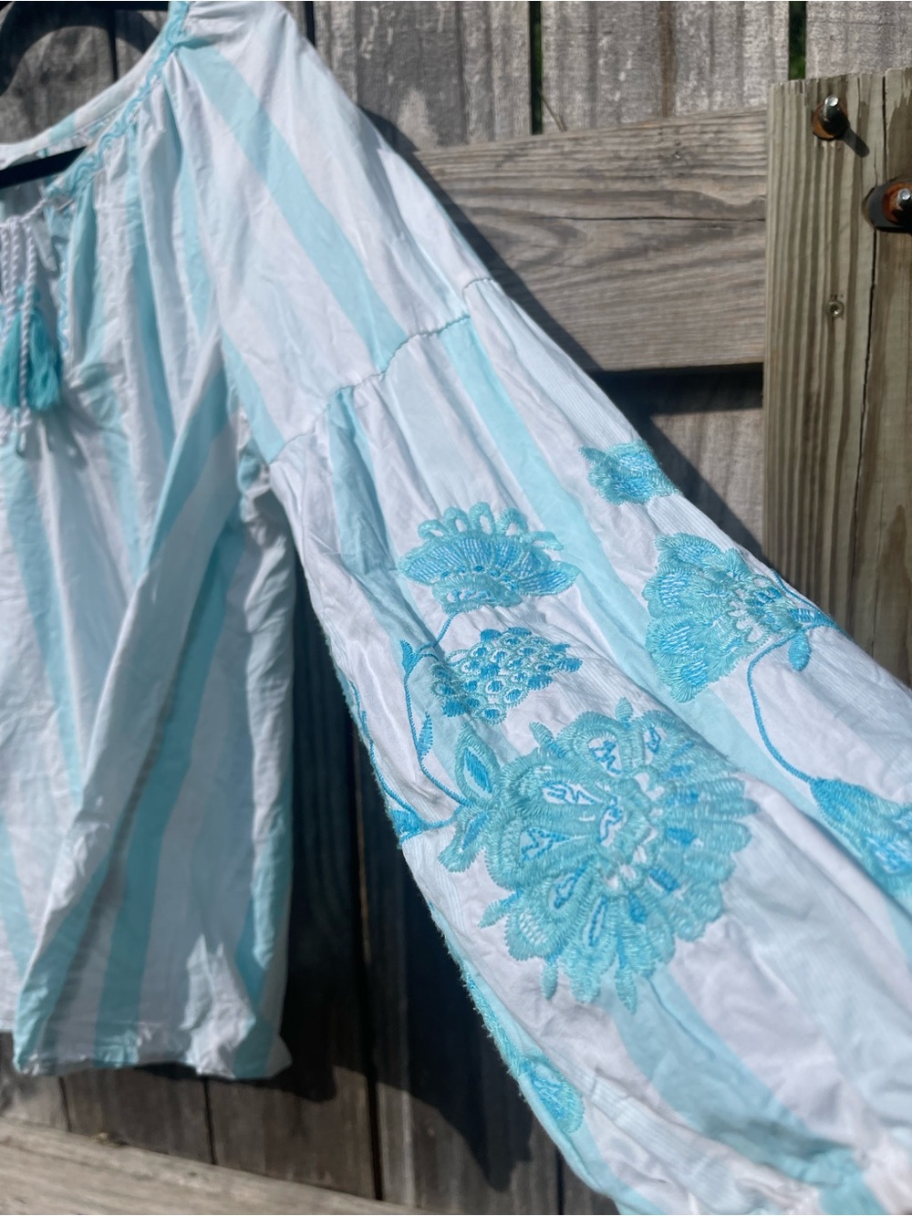 Light Blue Striped Peasant Blouse with Embroidered Sleeves Sz XXL - Picture 3 of 11